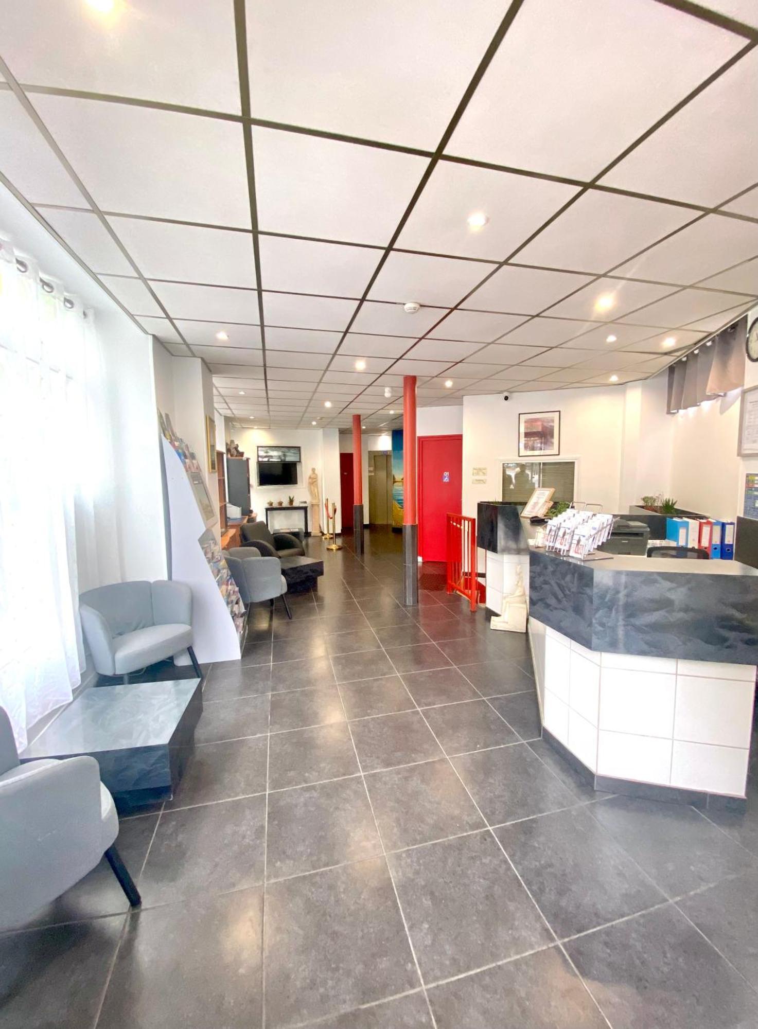 Hipotel Paris Belgrand Mairie Du 20Eme Exterior foto